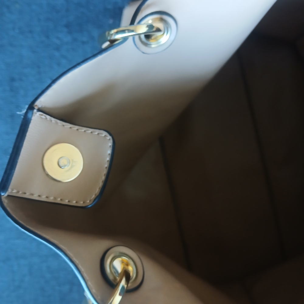 Steve Madden Beige Tote Bag - Picture 16 of 16